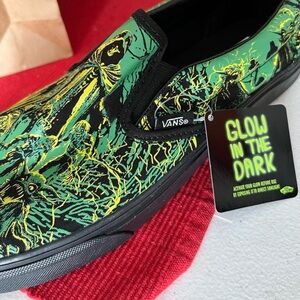 Vans Glow-in-Dark Classic Slip-On Halloween Shoe, green women’s US 9.5